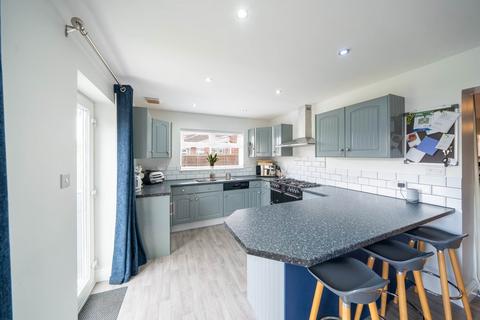 undefined, Worle*Extended*Beautifully Presented*3-4 Bedrooms*