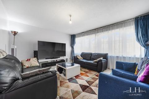 undefined, Yale Way, Hornchurch