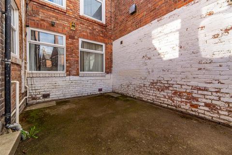 2 bedroom apartment to rent, *Available Now* Chillingham Road, Heaton, NE6
