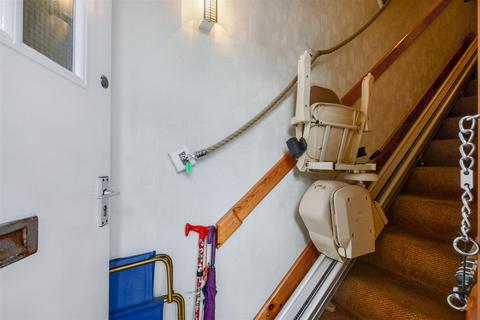 undefined, Wollaton Vale, Wollaton, Nottingham