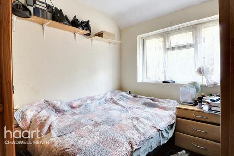 3 bedroom end of terrace house for sale, Margery Road, Dagenham