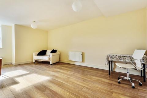 1 bedroom flat for sale, The Hundred, Romsey, Hampshire, SO51