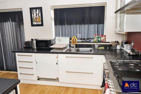 4 bedroom semi-detached house for sale, Wood End Avenue, Harrow, HA2 8NT
