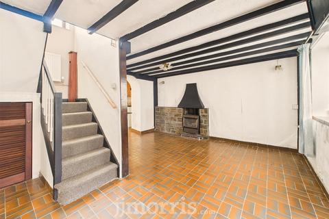 undefined, Orchard Row, Llangwm