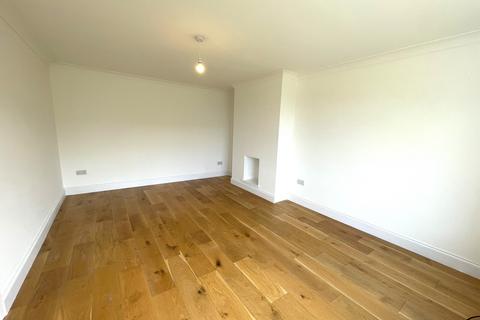 3 bedroom semi-detached house to rent, Gwynant Crescent, Cardiff, CF23