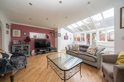 4 bedroom semi-detached house for sale, Rickmansworth Road, Watford, WD18