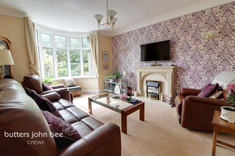 3 bedroom detached house for sale, Crewe Road, Crewe