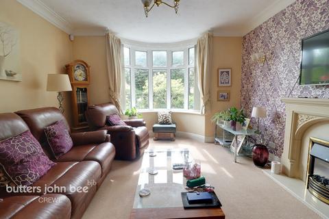 3 bedroom detached house for sale, Crewe Road, Crewe
