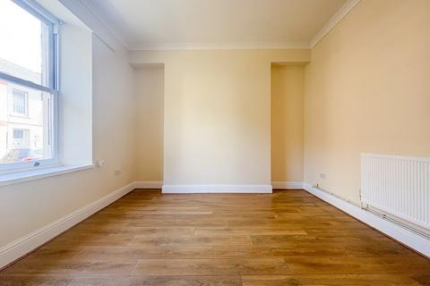 1 bedroom flat to rent, Church Street, Ebbw Vale