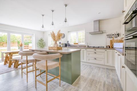 undefined, Exclusive enclave, Brent Knoll