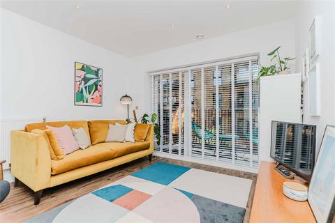 undefined, Rolfe Terrace, Woolwich SE18