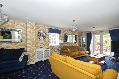 6 Sunloch Close, Burbage, Hinckley, LE10 2TT
