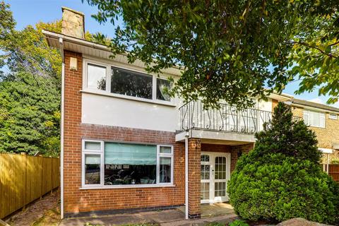 4 bedroom detached house for sale, Weaverthorpe Road, Woodthorpe NG5