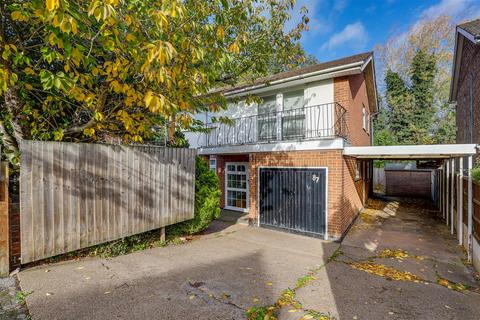 4 bedroom detached house for sale, Weaverthorpe Road, Woodthorpe NG5
