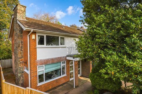 4 bedroom detached house for sale, Weaverthorpe Road, Woodthorpe NG5