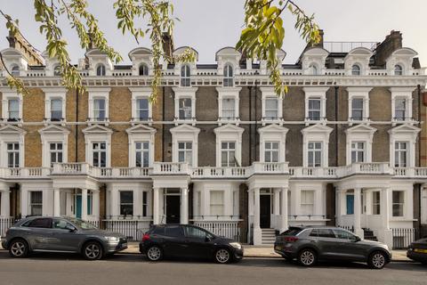 Ladbroke Road II, London W11