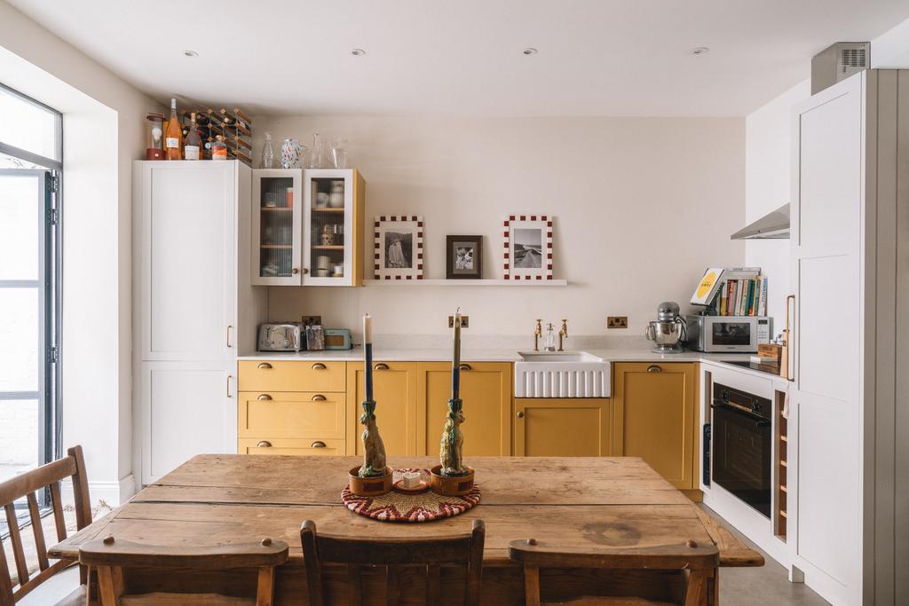 304393 - 77 Ladbroke Road High Res.jpg