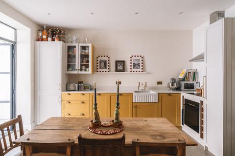 2 bedroom apartment for sale, Ladbroke Road II, London W11