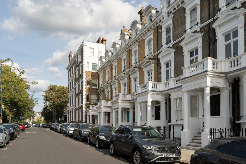 311021 - LADBROKE-ROAD-EXT-06.jpg
