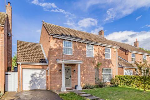 4 bedroom detached house for sale, Hallwyck Gardens, Newmarket CB8
