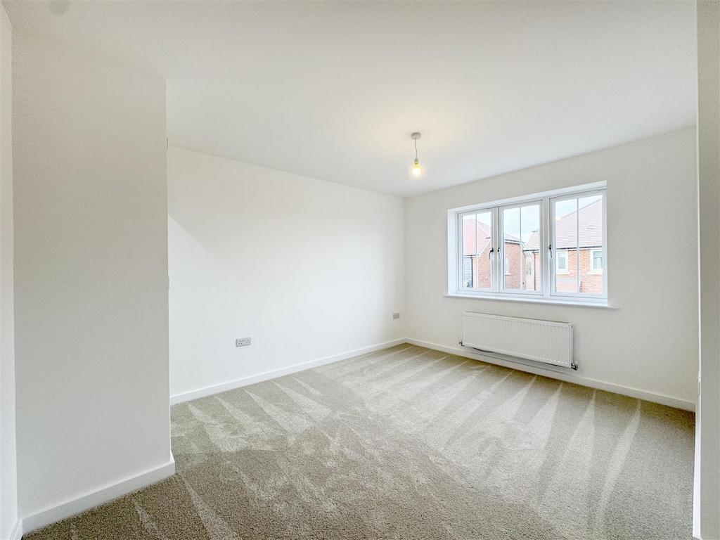 Master Bedroom 1.jpg