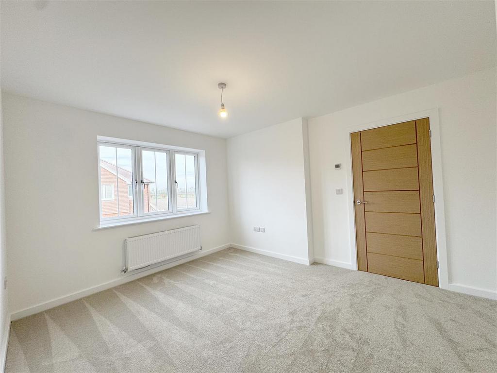 Master Bedroom 3.jpg