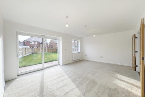 3 bedroom detached house for sale, Leverick Place, Canterbury CT3