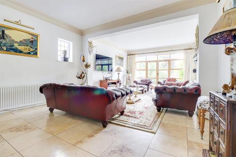 undefined, Chalkwell Avenue, Westcliff-On-Sea SS0