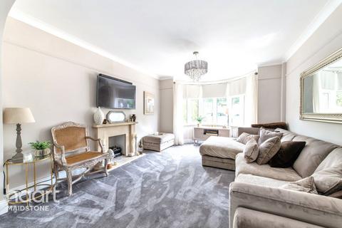 4 bedroom detached house for sale, CranbourneAvenue, Maidstone