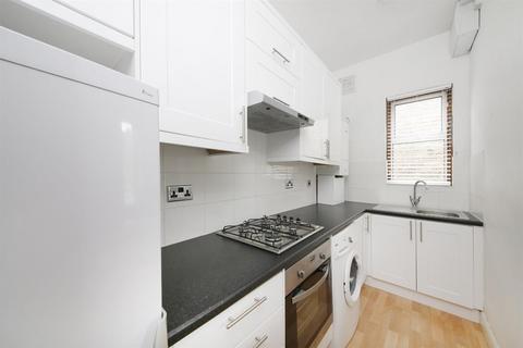 2 bedroom apartment for sale, Rosendale Road, Dulwich, SE21