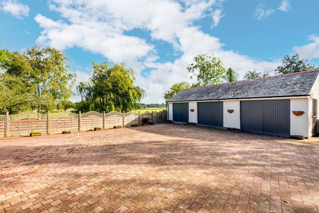 Garages & Parking