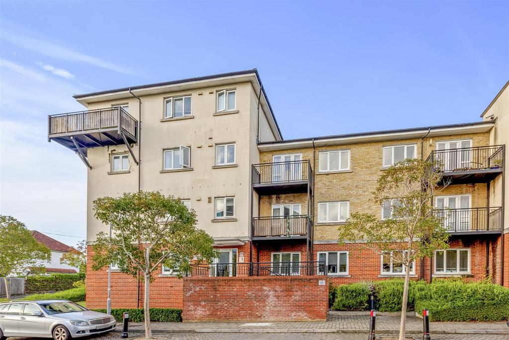 19 Lovegrove House, Ercolani Avenue, HP13 7 FZ-15.j