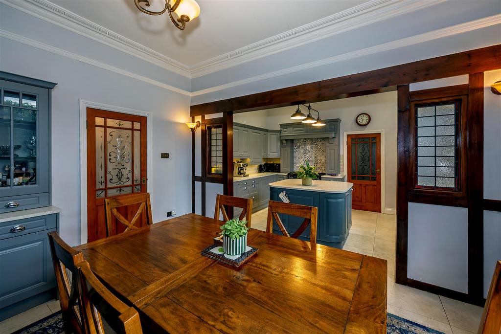 Dining area 1.1 SAPL1153-20250907-Dx O Deep PRIME XD