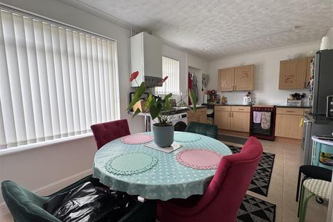 undefined, Penhill Drive, Swindon SN2