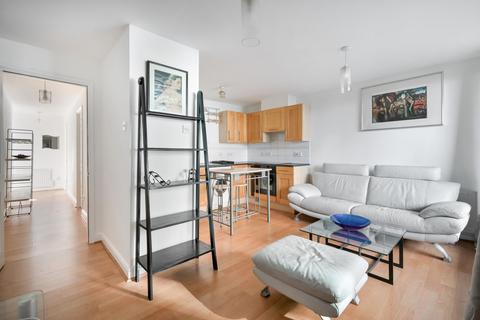 Inverness Mews, London, E16