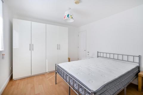 1 bedroom apartment to rent, Inverness Mews, London, E16