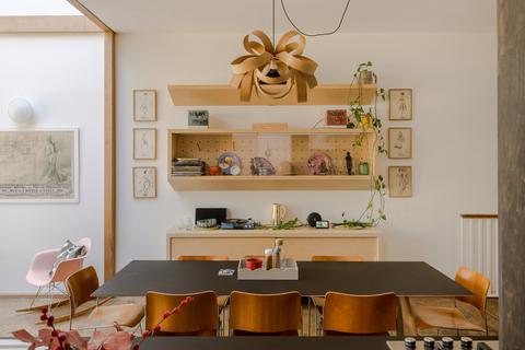 21 Ickburgh Road, London, E5 8AF