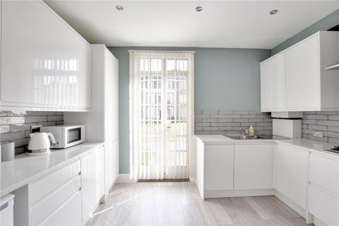 2 Parkside, London, SE3 7QQ