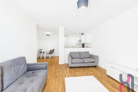3 bedroom flat to rent, Media City, Michigan Point Tower B, 11 Michigan Avenue, Salford, M50