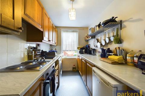 undefined, Canford Court, Berkshire RG30