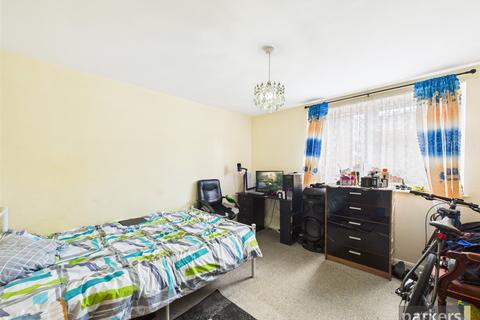 undefined, Canford Court, Berkshire RG30