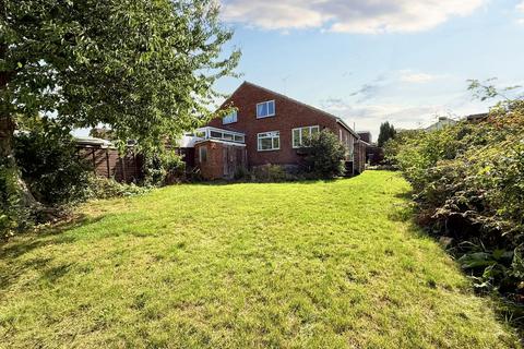 undefined, St. Marys Way, Weedon, NN7 4QL