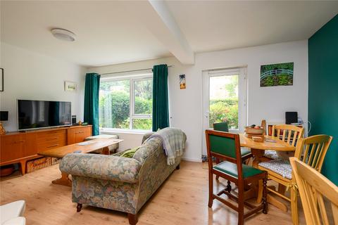 3 bedroom terraced house for sale, Fernwood, Park Villas, Roundhay, Leeds, LS8