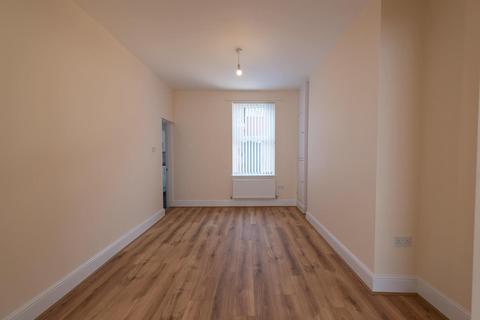 4 bedroom terraced house to rent, Talton Road, Liverpool L15