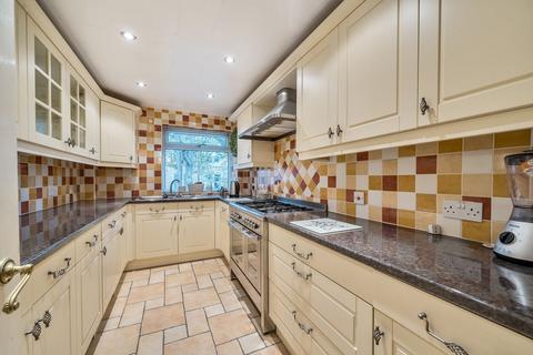 3 bedroom flat for sale, Rutland Drive, Howard Court, HG1