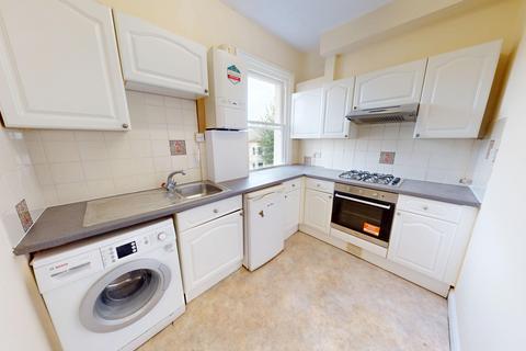 2 bedroom flat to rent, Buckingham Road, Brighton, BN1