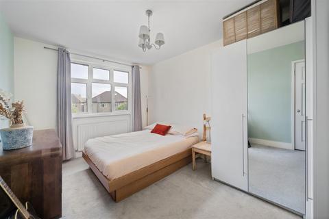 51 Abbott Avenue, London, SW20 8SG