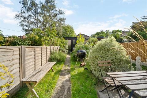 51 Abbott Avenue, London, SW20 8SG