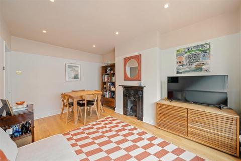 51 Abbott Avenue, London, SW20 8SG