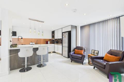 4 bedroom detached house for sale, Church Road, Woburn Sands MK17